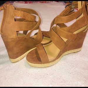 Ligth brown ( camel ) shoes